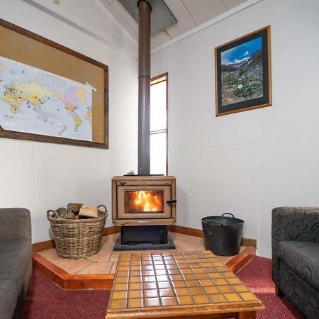 Hostel Lone Moose Backpackers Te Anau Zewnętrze zdjęcie